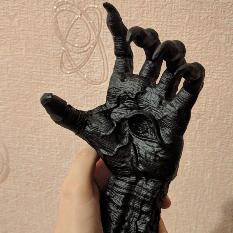 Gothic Witch's Hand Statues Creative Resin Ornament Aesthetic Wall Keys Hanging Rack Bag Hangers Wall Art Sculptures Home Decor