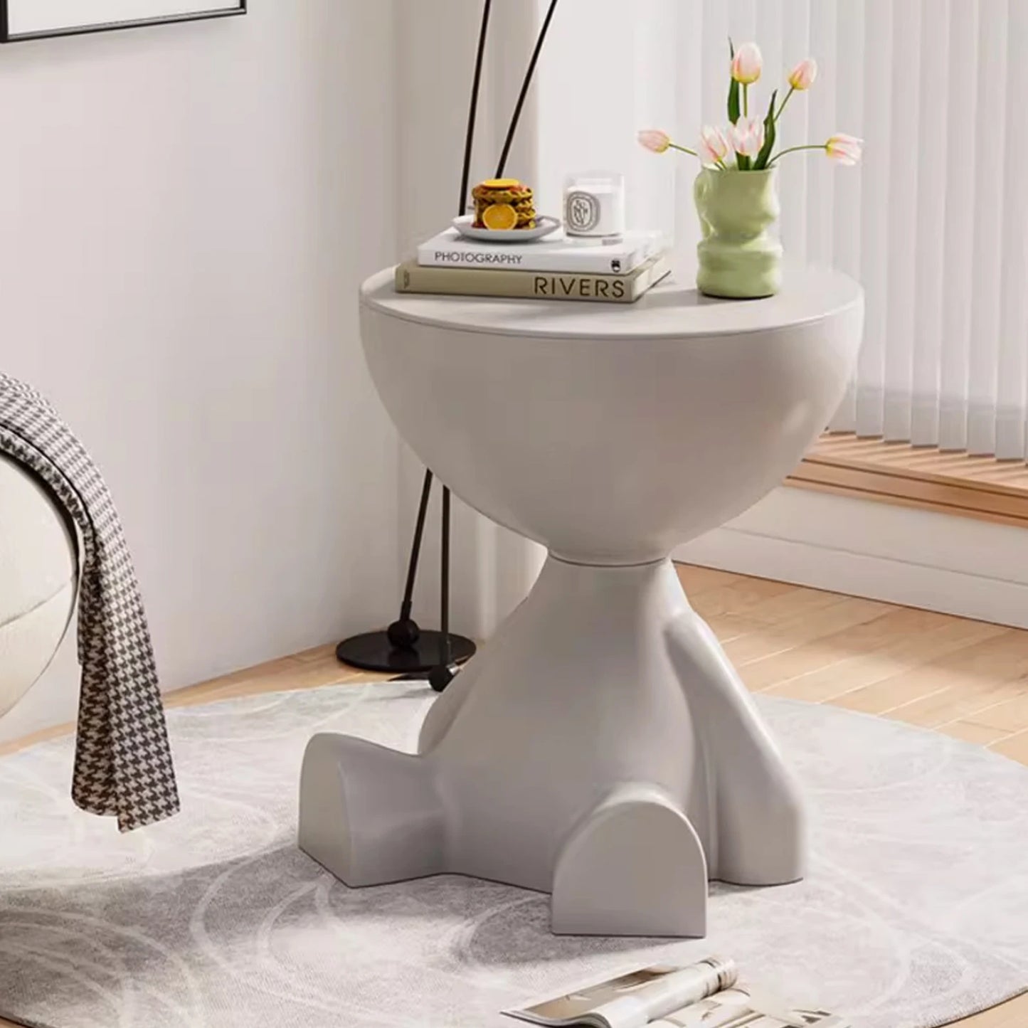 Small flat head coffee table cream style, home living room sofa side table table, round side table