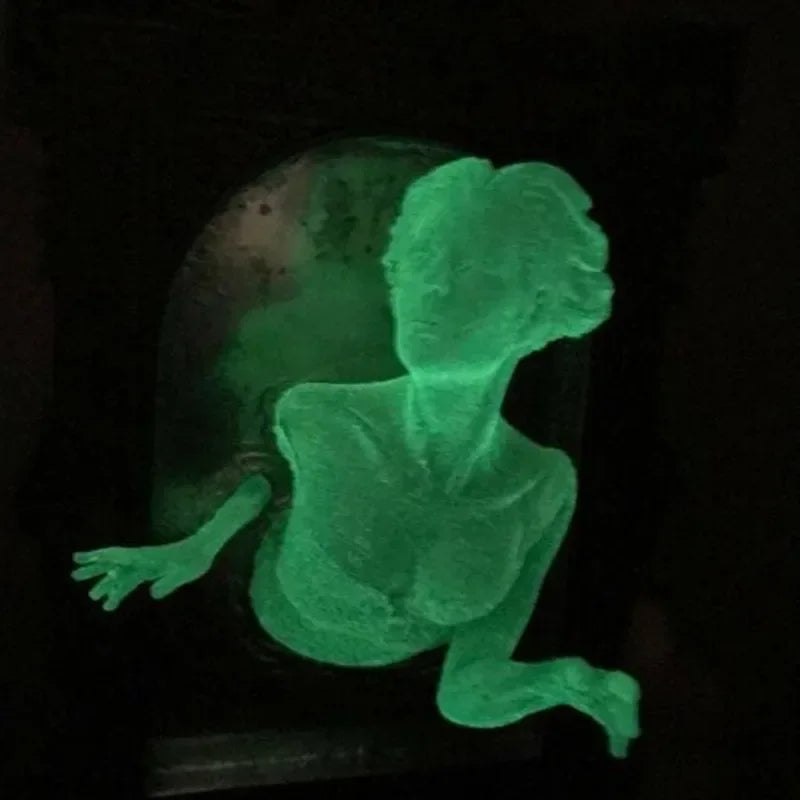 Ghostly Reflection in The Mirror Wall Sculpture Horror Themed Devil's Hand Luminous Resin Craft Unique Creative Home Decor