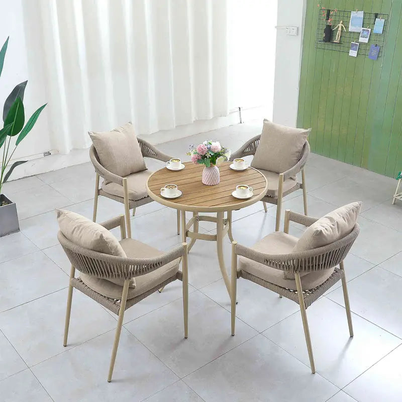 Modern Outdoor Garden Furniture Retro Round Table Outdoor Aluminum Plastic Wood Table Preservative Garden Table